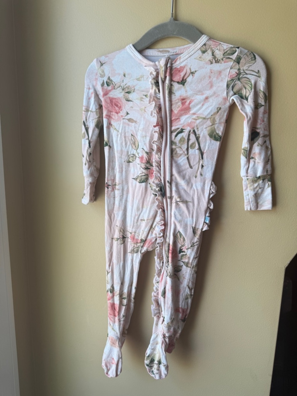 Posh Peanut Floral Ruffle Zip Pajamas | 3-6M | Bamboo Sleeper